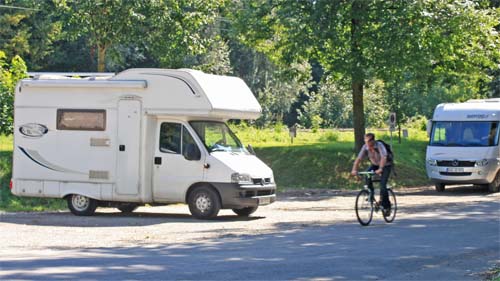 Wohnmobilstellplatz vor dem  Park Camping in Lindau
