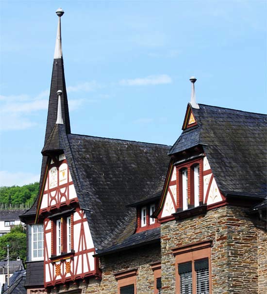 Typische Häuser der Region Mosel - Eifel. 