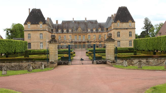 Haupteingang zum "Château de Drée" ; aus dem 17. Jh.