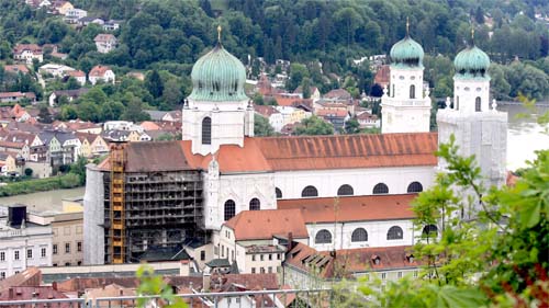 Blick von der Feste Oberhaus zum Passauer Dom