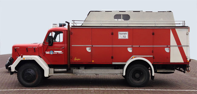 Oldtimer - "Magirus - deutz - LKW" - als Feuerwehrausbau