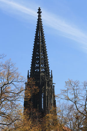 Einer der vielen Kirchtürme, in der Innenstadt von Münster.