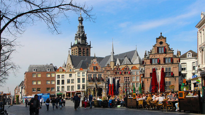 Auf dem Großen Markt von Nijmegen.