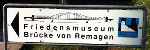 Rheinufer beim Wohnmobilstellplatz  in Remagen
