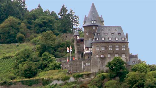 Burg Schönburg oberhalb von Oberwesel