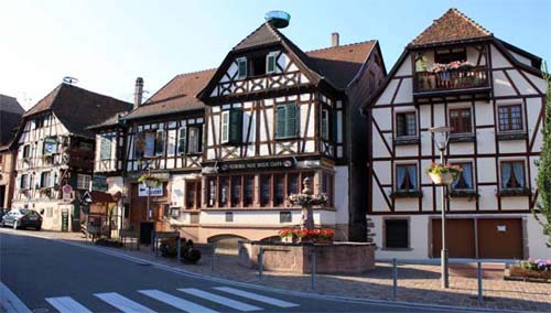 Fachwerk - Häuserzeile in Kientzheim 