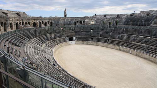 Blick in das  "Amphitheaters Les Arènes"  in Nimes