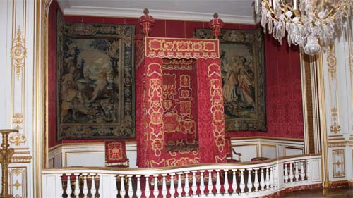 Einer der prunkvollen Räüme im Château de Chambord.