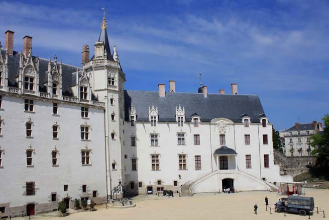 Blick in den Innenhof des "Château des ducs de Bretagne"